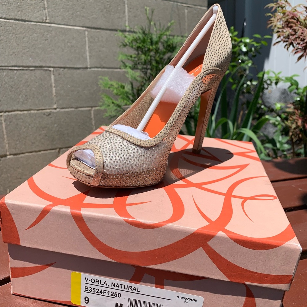 Via Spiga V-Orla Heels